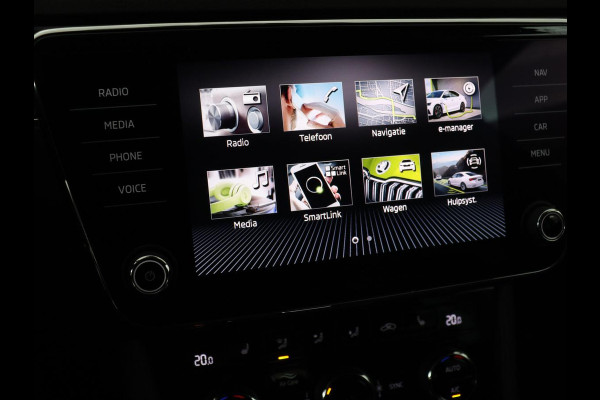 Škoda Superb 1.4 TSI iV Business Edition | Stoelverwarming | Carplay | Carplay | Virtual Cockpit | Navigatie | Parkeerhulp | Full LED | PHEV