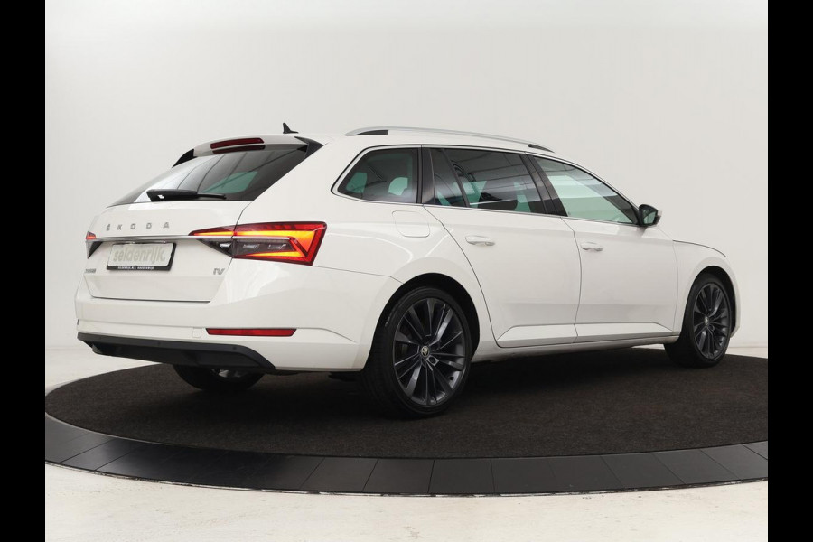 Škoda Superb 1.4 TSI iV Business Edition | Stoelverwarming | Carplay | Carplay | Virtual Cockpit | Navigatie | Parkeerhulp | Full LED | PHEV