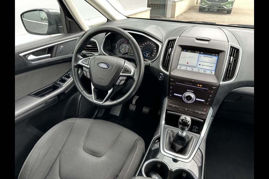 Ford S-Max 1.5 TITANTIUM, TREKHAAK, 7 PERSOONS, WINTER PACK, NAVIGATIE,