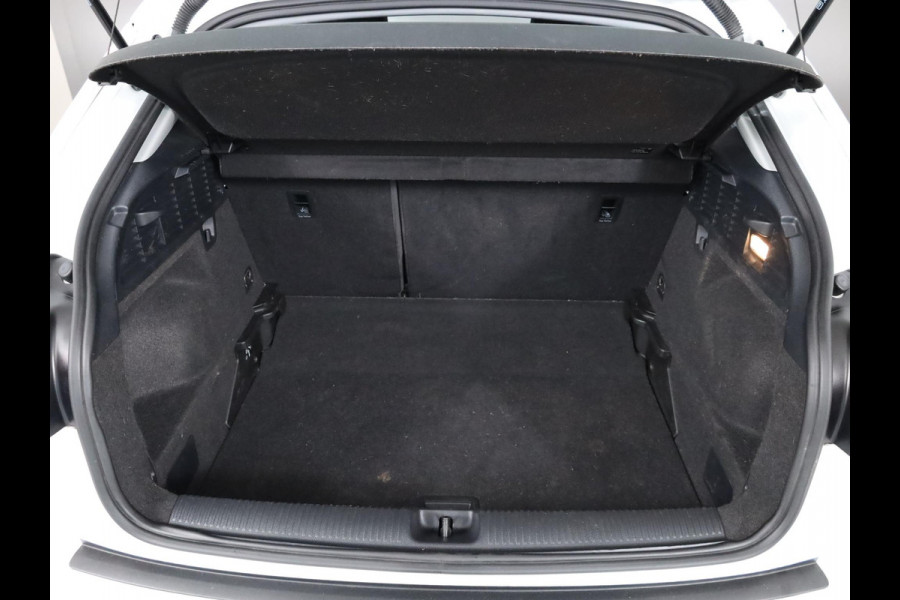 Audi Q2 35 TFSI Pro Line 150 pk S-tronic | Navigatie via App | Parkeersensoren (Park assist) | Achteruitrijcamera |17'LM-velgen | LED koplampen | Apple Carplay/Android Auto |