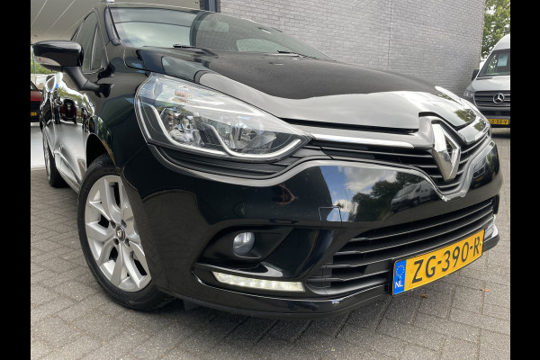 Renault Clio Estate 0.9 TCe Limited Airco - Cruise control - Parkeersensoren achter - Navigatie full map - Mistlampen voor - Lederen stuurwiel - Dakrails
