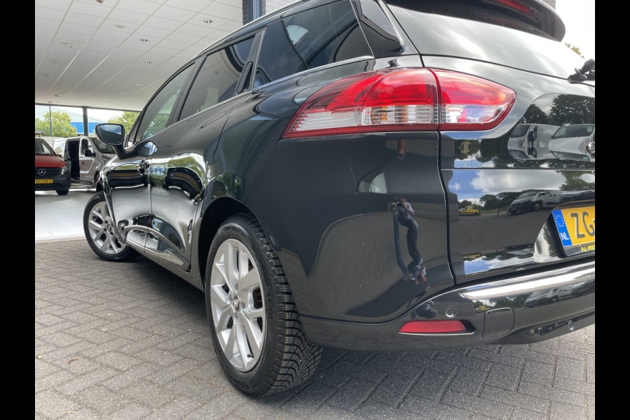 Renault Clio Estate 0.9 TCe Limited Airco - Cruise control - Parkeersensoren achter - Navigatie full map - Mistlampen voor - Lederen stuurwiel - Dakrails