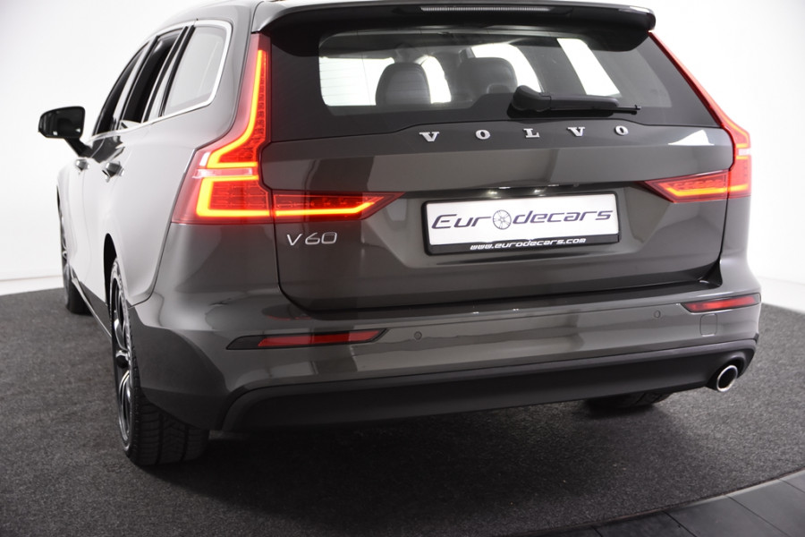 Volvo V60 2.0 D3 Momentum Pro *1ste Eigenaar*Leer*Navigatie*Stoelverwarming*