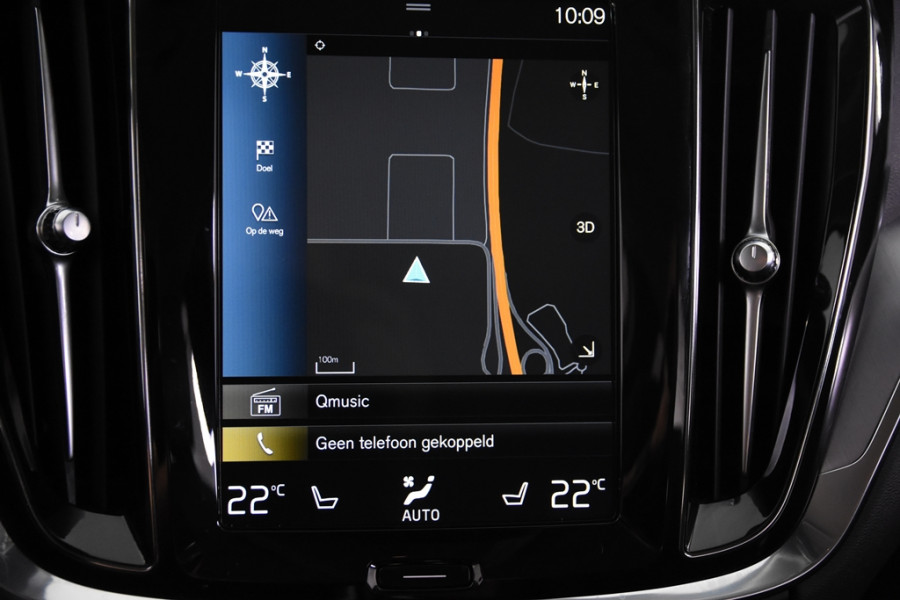 Volvo V60 2.0 D3 Momentum Pro *1ste Eigenaar*Leer*Navigatie*Stoelverwarming*