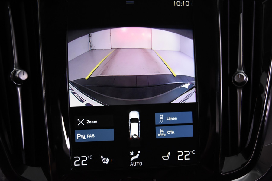 Volvo V60 2.0 D3 Momentum Pro *1ste Eigenaar*Leer*Navigatie*Stoelverwarming*