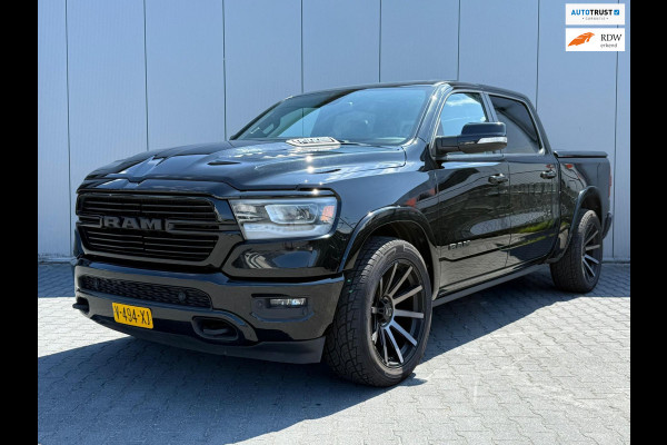 Dodge Ram 1500 5.7 V8 4x4 Crew Cab Laramie / Pano / Luchtvering / Elek sidesteps