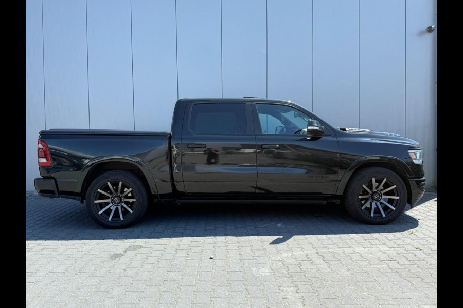 Dodge Ram 1500 5.7 V8 4x4 Crew Cab Laramie / Pano / Luchtvering / Elek sidesteps