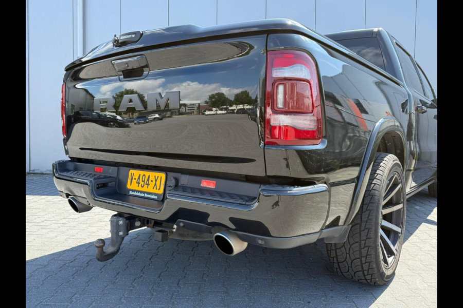Dodge Ram 1500 5.7 V8 4x4 Crew Cab Laramie / Pano / Luchtvering / Elek sidesteps