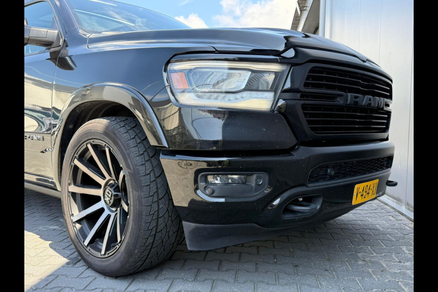 Dodge Ram 1500 5.7 V8 4x4 Crew Cab Laramie / Pano / Luchtvering / Elek sidesteps