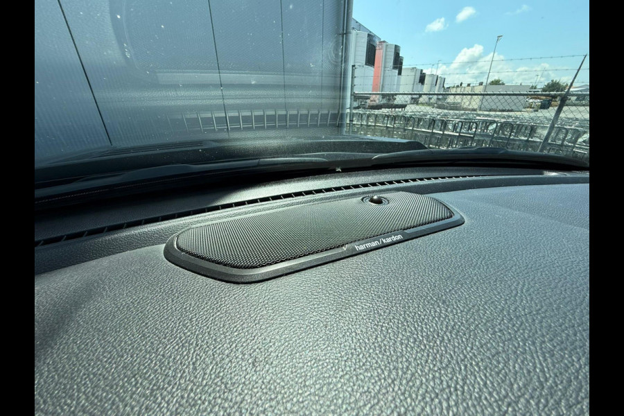 Dodge Ram 1500 5.7 V8 4x4 Crew Cab Laramie / Pano / Luchtvering / Elek sidesteps