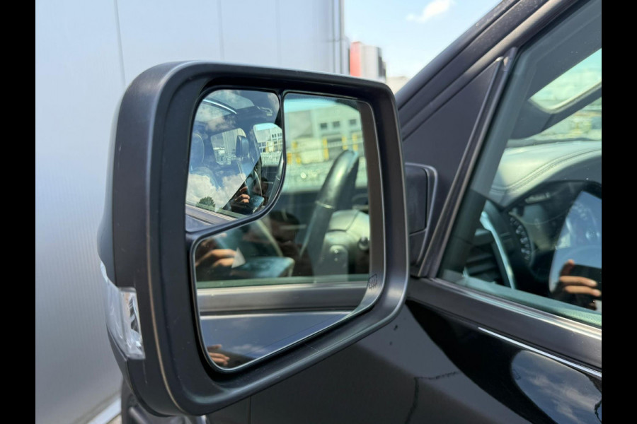 Dodge Ram 1500 5.7 V8 4x4 Crew Cab Laramie / Pano / Luchtvering / Elek sidesteps