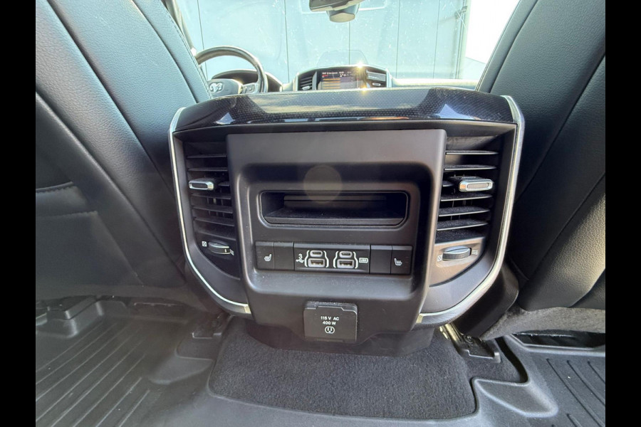 Dodge Ram 1500 5.7 V8 4x4 Crew Cab Laramie / Pano / Luchtvering / Elek sidesteps