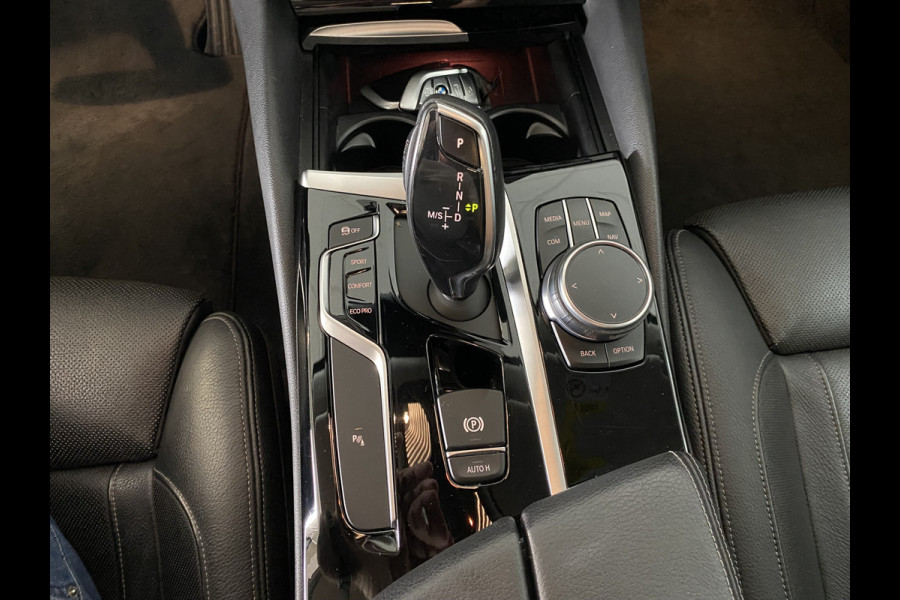 BMW 5 Serie Touring 530i High Executive elec trekhaak / stoelverwarming /koeling /