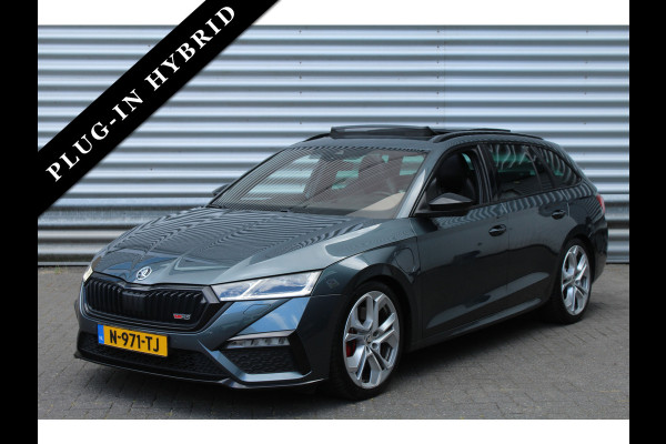 Škoda Octavia Combi 1.4 TSI 245pk RS iV PHEV Business DSG6 Panoramdak Clima Cruise Navi Camera Carplay HUD El. Klep 18"LMV