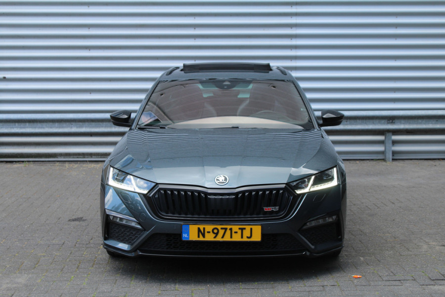 Škoda Octavia Combi 1.4 TSI 245pk RS iV PHEV Business DSG6 Panoramdak Clima Cruise Navi Camera Carplay HUD El. Klep 19"LMV