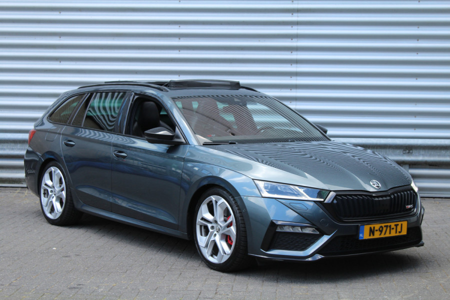 Škoda Octavia Combi 1.4 TSI 245pk RS iV PHEV Business DSG6 Panoramdak Clima Cruise Navi Camera Carplay HUD El. Klep 19"LMV