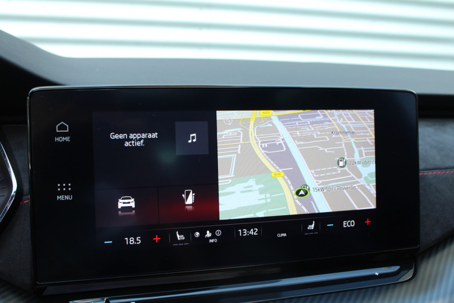 Škoda Octavia Combi 1.4 TSI 245pk RS iV PHEV Business DSG6 Panoramdak Clima Cruise Navi Camera Carplay HUD El. Klep 19"LMV