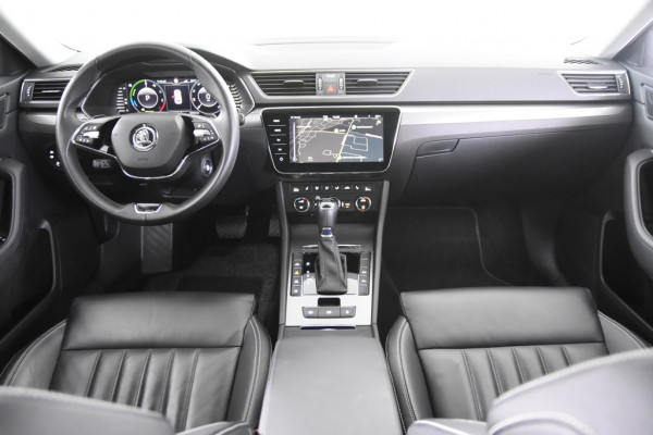 Škoda Superb Combi 1.4 TSI iV Hybrid *1ste Eigenaar*360 Camera*Trekhaak*Leer*