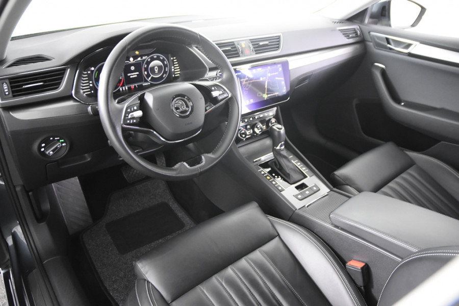 Škoda Superb Combi 1.4 TSI iV Hybrid *1ste Eigenaar*360 Camera*Trekhaak*Leer*