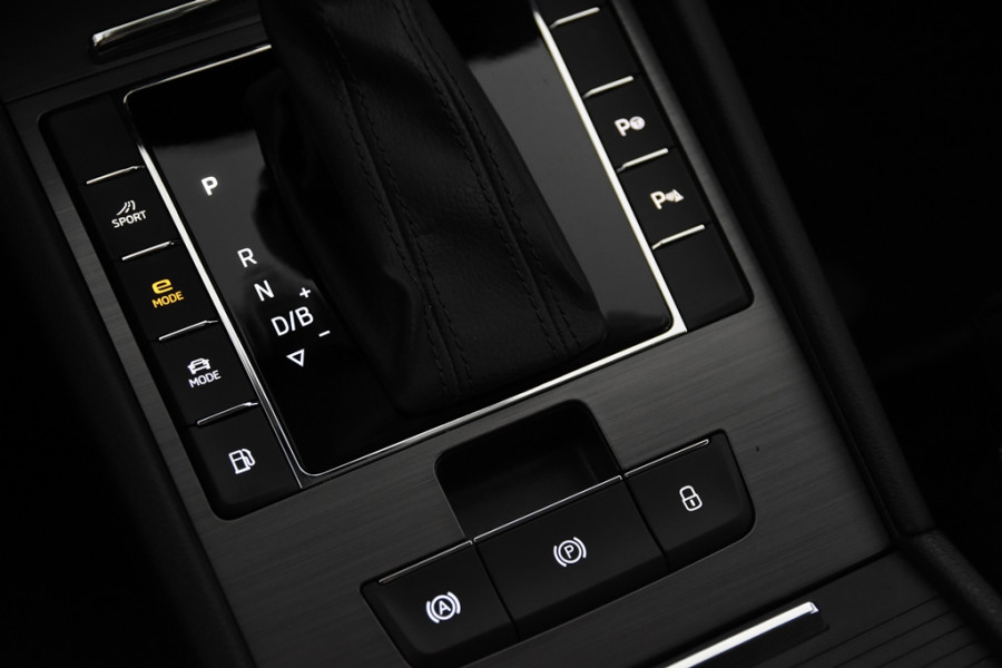 Škoda Superb Combi 1.4 TSI iV Hybrid *1ste Eigenaar*360 Camera*Trekhaak*Leer*
