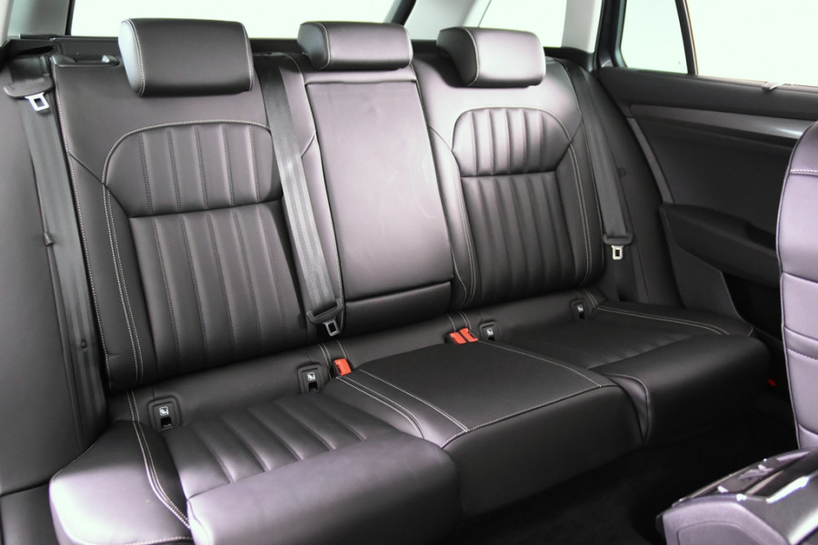 Škoda Superb Combi 1.4 TSI iV Hybrid *1ste Eigenaar*360 Camera*Trekhaak*Leer*