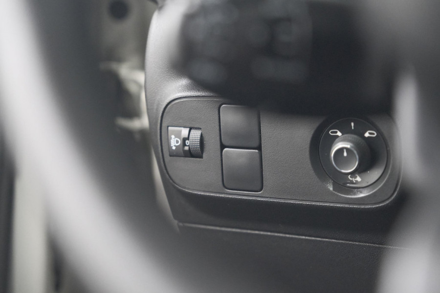 Citroën C3 PureTech 82 C-Series | Climate Control | Navigatie | Apple Carplay