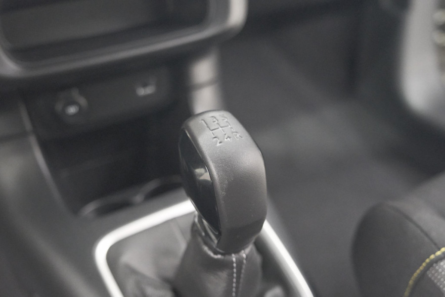 Citroën C3 PureTech 82 C-Series | Climate Control | Navigatie | Apple Carplay