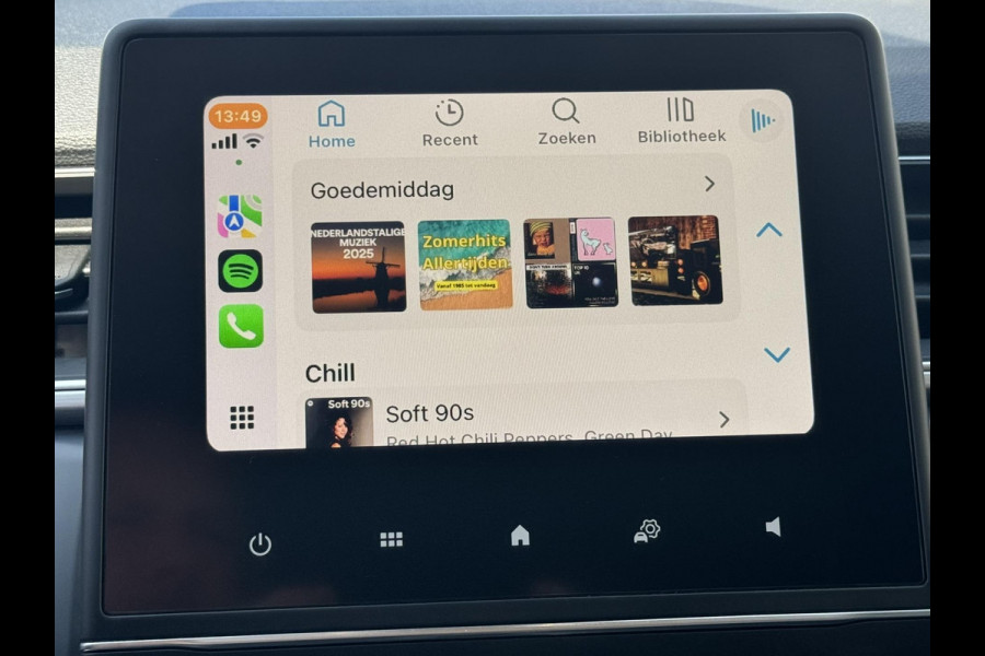 Renault Captur 1.0 TCe 100 Camera Pdc Trekhaak Led Cruise Clima Navigatie Carplay