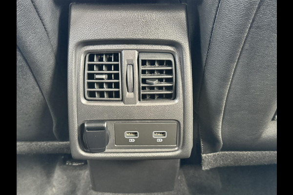 Renault Captur 1.0 TCe 100 Camera Pdc Trekhaak Led Cruise Clima Navigatie Carplay