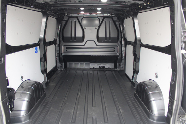 Ford Transit Custom 320 2.0 TDCI L2H1 Trend 170pk - Cruise - Carplay - Android - LED koplampen - Stoelverwarming - 70l tank - Rijklaar