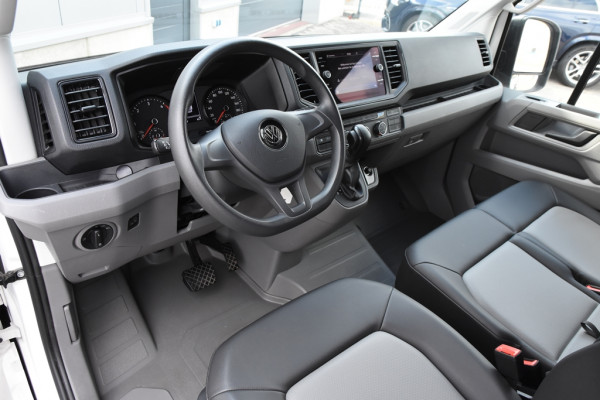 Volkswagen Crafter 35 2.0 TDI L4H3 Automaat *Leer*Navigatie*Trekhaak*