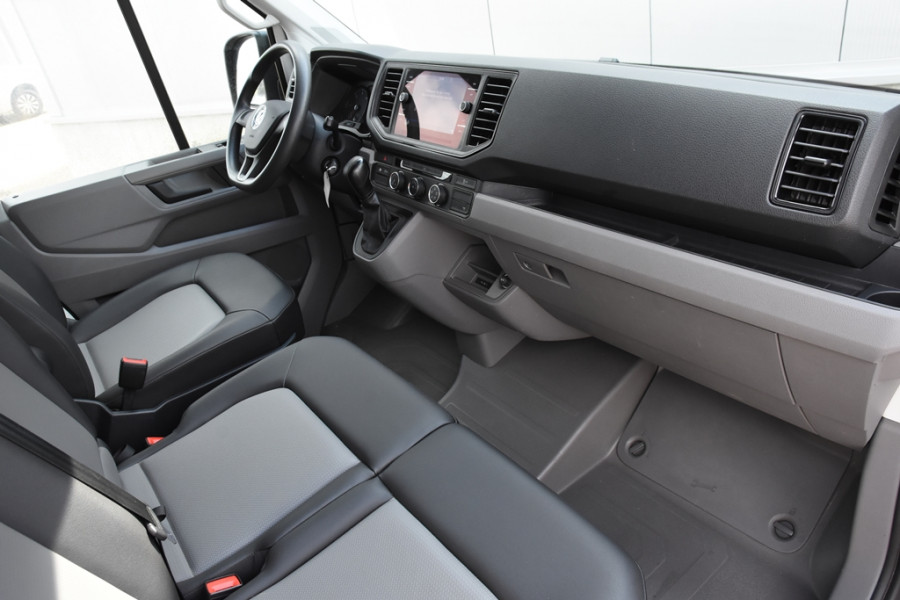 Volkswagen Crafter 35 2.0 TDI L4H3 Automaat *Leer*Navigatie*Trekhaak*