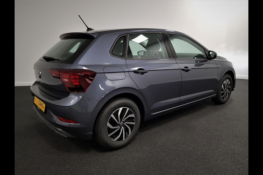 Volkswagen Polo 1.0 TSI Life | Navigatie | Digitale Cockpit | Airco | Parkeer sensoren V+A | LED | Lichtmetalen Velgen
