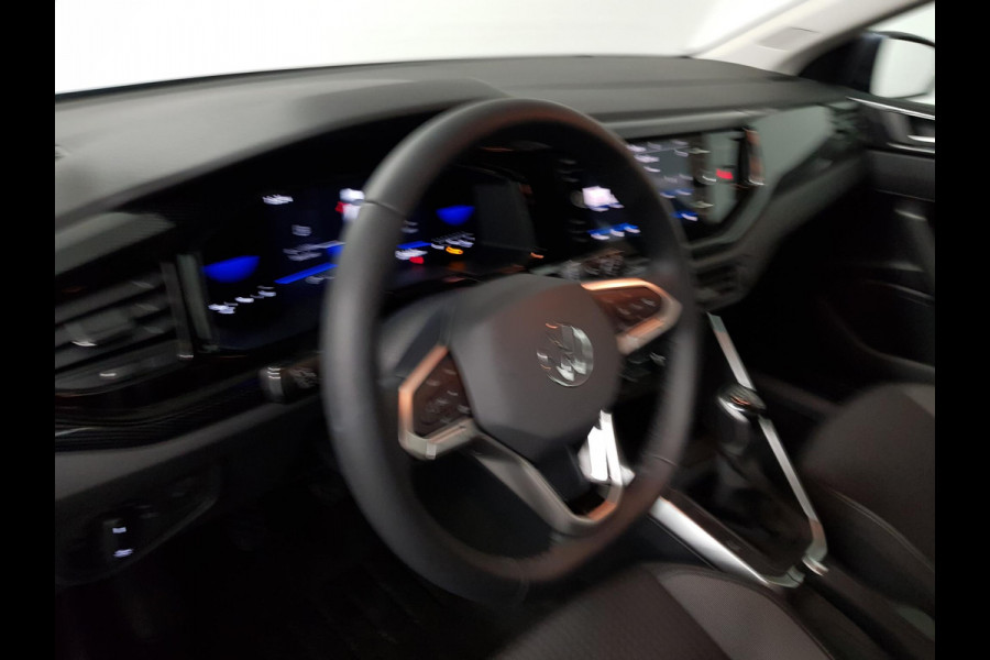 Volkswagen Polo 1.0 TSI Life | Navigatie | Digitale Cockpit | Airco | Parkeer sensoren V+A | LED | Lichtmetalen Velgen