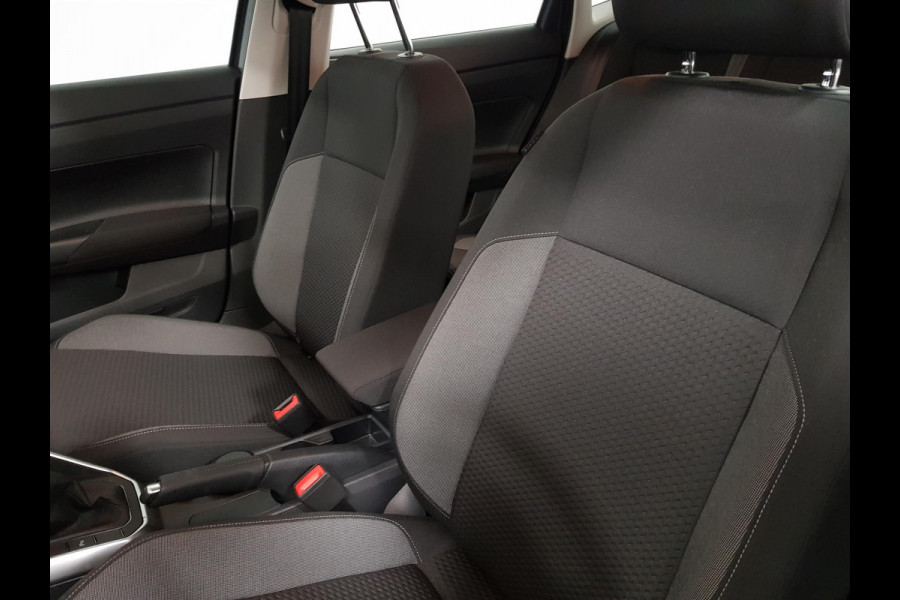 Volkswagen Polo 1.0 TSI Life | Navigatie | Digitale Cockpit | Airco | Parkeer sensoren V+A | LED | Lichtmetalen Velgen