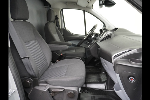 Ford Transit Custom Automaat 290 2.0TDCI 131PK L1H1 Navi Airco Cruise Camera Trekhaak Pdc Regen-/lichtsensor Euro 6 Trend Bluetooth Voorruit verwarmbaar Achterklep Zijschuifdeur Wandbetimmering Adaptieve bochtverl 1e Eigenaar Euro 6