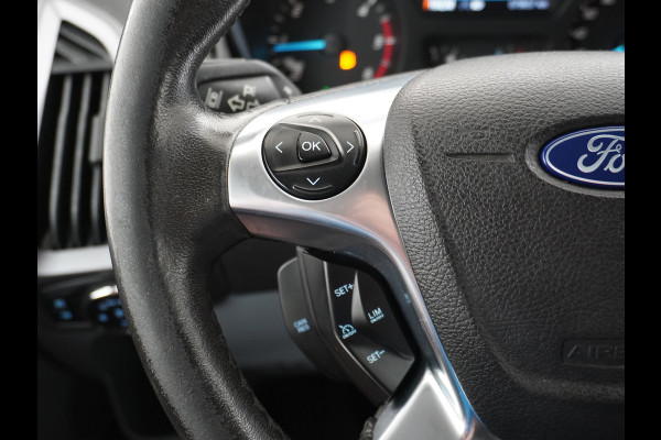 Ford Transit Custom Automaat 290 2.0TDCI 131PK L1H1 Navi Airco Cruise Camera Trekhaak Pdc Regen-/lichtsensor Euro 6 Trend Bluetooth Voorruit verwarmbaar Achterklep Zijschuifdeur Wandbetimmering Adaptieve bochtverl 1e Eigenaar Euro 6
