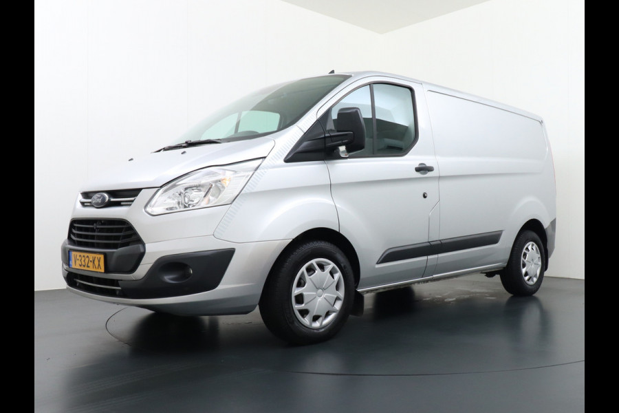 Ford Transit Custom Automaat 290 2.0TDCI 131PK L1H1 Navi Airco Cruise Camera Trekhaak Pdc Regen-/lichtsensor Euro 6 Trend Bluetooth Voorruit verwarmbaar Achterklep Zijschuifdeur Wandbetimmering Adaptieve bochtverl 1e Eigenaar Euro 6