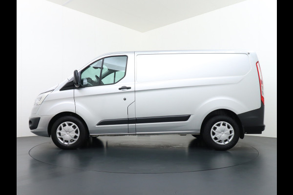 Ford Transit Custom Automaat 290 2.0TDCI 131PK L1H1 Navi Airco Cruise Camera Trekhaak Pdc Regen-/lichtsensor Euro 6 Trend Bluetooth Voorruit verwarmbaar Achterklep Zijschuifdeur Wandbetimmering Adaptieve bochtverl 1e Eigenaar Euro 6