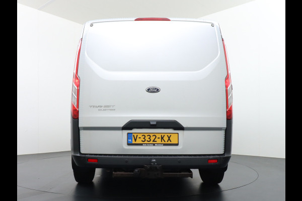 Ford Transit Custom Automaat 290 2.0TDCI 131PK L1H1 Navi Airco Cruise Camera Trekhaak Pdc Regen-/lichtsensor Euro 6 Trend Bluetooth Voorruit verwarmbaar Achterklep Zijschuifdeur Wandbetimmering Adaptieve bochtverl 1e Eigenaar Euro 6
