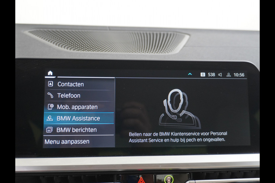 BMW 3-serie 330e 293PK Autom.8 Leder+Verwarmd+Elektr. Apple Carplay Android Auto Trekhaak Camera Adap.Cruise DAB+ Led Laserlicht Live cockpi Keyless Rijstrooksensor Audio Media Pack BMW individual Lmv 18" Comfort Access Digital Key Wifi Dealeronderhouden 1e Eigenaar Zeer compleet, nieuwprijs €66.055,-