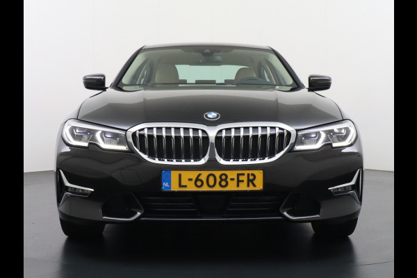 BMW 3-serie 330e 293PK Autom.8 Leder+Verwarmd+Elektr. Apple Carplay Android Auto Trekhaak Camera Adap.Cruise DAB+ Led Laserlicht Live cockpi Keyless Rijstrooksensor Audio Media Pack BMW individual Lmv 18" Comfort Access Digital Key Wifi Dealeronderhouden 1e Eigenaar Zeer compleet, nieuwprijs €66.055,-