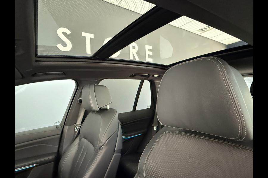BMW X5 XDrive45e M-Sport Laser|Skylounge|22'|Harman|Brembo|HuD