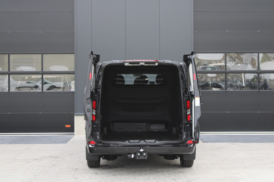 Ford Transit Custom 320 2.0 TDCI L2H1 Limited DC 150pk - Trekhaak - ACC - Getint glas - Stoel/Stuurverwarming - Carplay - Rijklaar