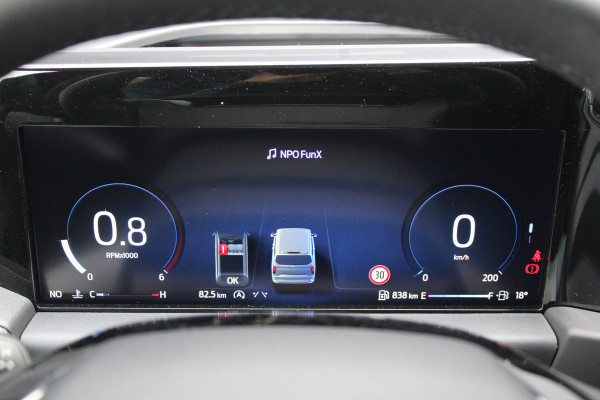 Ford Transit Custom 320 2.0 TDCI L2H1 Limited DC 150pk - Trekhaak - ACC - Getint glas - Stoel/Stuurverwarming - Carplay - Rijklaar