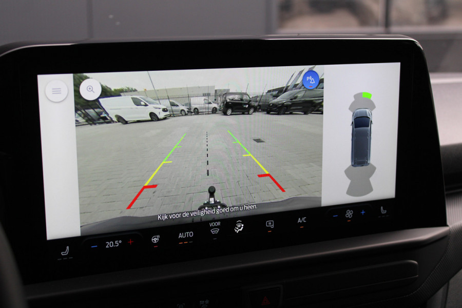 Ford Transit Custom 320 2.0 TDCI L2H1 Limited DC 150pk - Trekhaak - ACC - Getint glas - Stoel/Stuurverwarming - Carplay - Rijklaar
