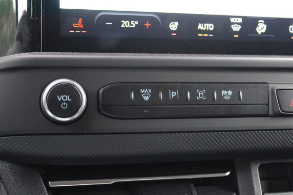 Ford Transit Custom 320 2.0 TDCI L2H1 Limited DC 150pk - Trekhaak - ACC - Getint glas - Stoel/Stuurverwarming - Carplay - Rijklaar