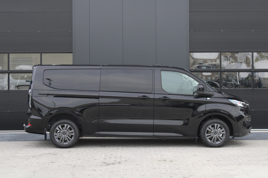 Ford Transit Custom 320 2.0 TDCI L2H1 Limited DC 150pk - Trekhaak - ACC - Getint glas - Stoel/Stuurverwarming - Carplay - Rijklaar