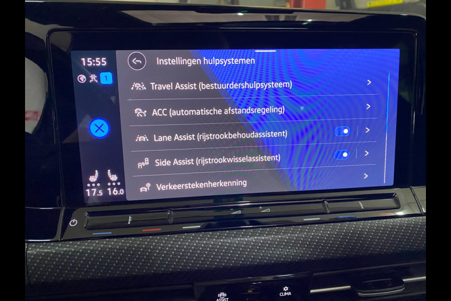 Volkswagen GOLF Variant R-Line 1.5 eTSI 150 PK DSG|Panorama|LED Matrix IQ |Navigatie|Travel Assist|Stoel & Stuurwiel verwarming |