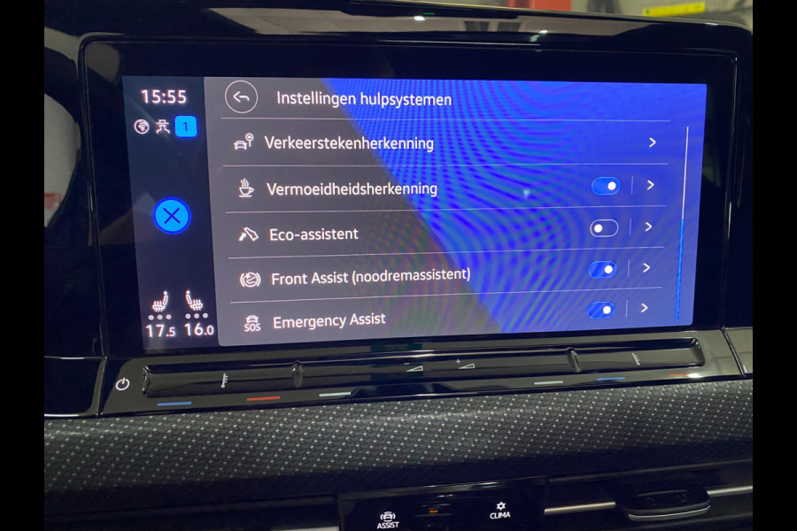Volkswagen GOLF Variant R-Line 1.5 eTSI 150 PK DSG|Panorama|LED Matrix IQ |Navigatie|Travel Assist|Stoel & Stuurwiel verwarming |